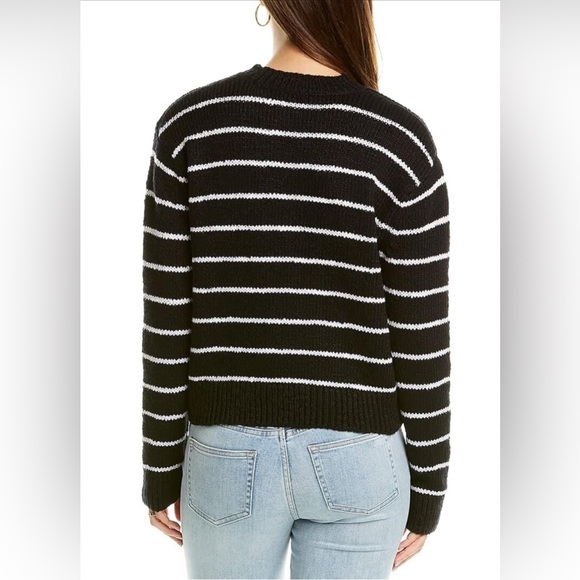Vince Crewneck Navy and White Stripe Sweater Size Medium - Picture 2 of 6